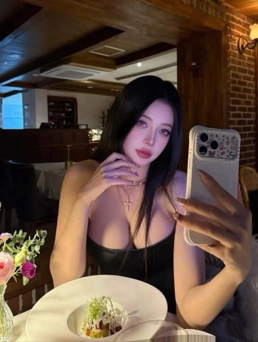 Top 100+ Ảnh Gái Vú To Đầy Đặn Cực Sexy Không Thể Cưỡng Lại Anh Gai Vu To 11