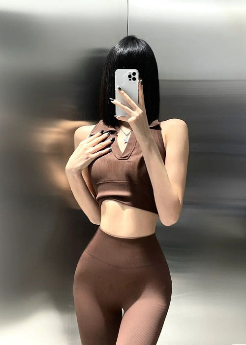 Top 99+ Ảnh Gái Xinh Mặc Quần Bó Sát(Legging) Khoe Dáng nuột nà Khó Cưỡng gái xinh mặc quần jean bó sát chụp ảnh phố