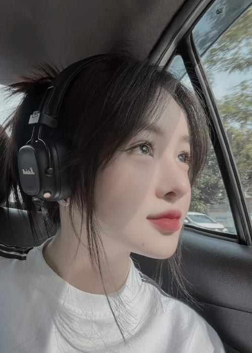 Tuyển Tập 99+ Ảnh Gái Xinh Tiktok Cực Cuốn Hút gái xinh tiktok tạo cảm giác dễ mến