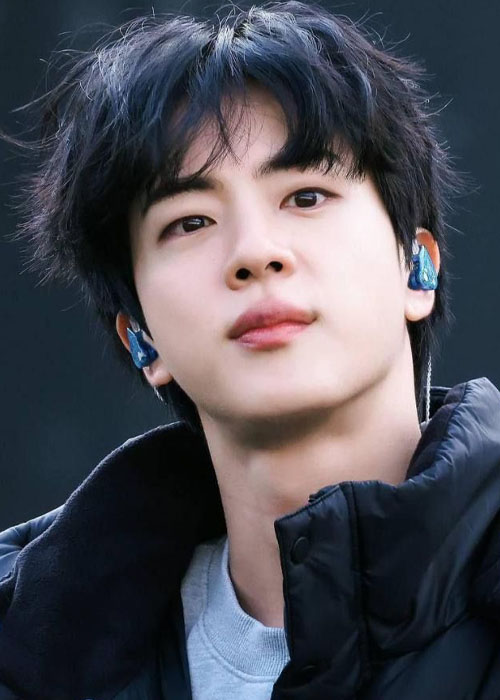 Top 9+ Kiểu Tóc Của Jin BTS Phong Cách Nam Tính, Mạnh Mẽ và Cá Tính Jin với kiểu tóc Layer