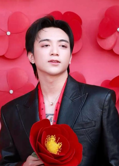 Top 11+ Kiểu Tóc Của Soobin Hoàng Sơn Với Phong Cách Tinh Tế Kiểu tóc mái dài của Soobin