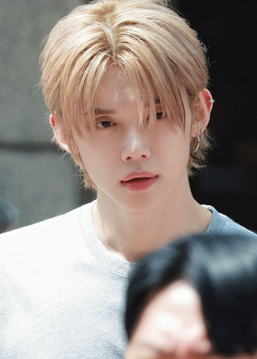 Top 5+ Kiểu Tóc Của Yeonjun (TXT) Với Phong Cách Trẻ Trung và Lịch Lãm Kiểu tóc màu vàng sáng màu