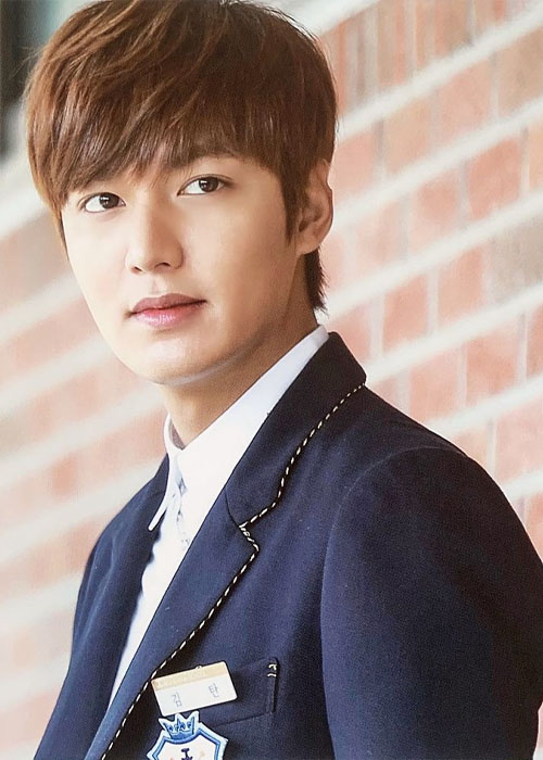 Tổng Hợp 8+ Kiểu Tóc Của Lee Min Ho Đỉnh Cao Của Nhan Sắc Lee Min Ho với kiểu tóc dài lượn sóng