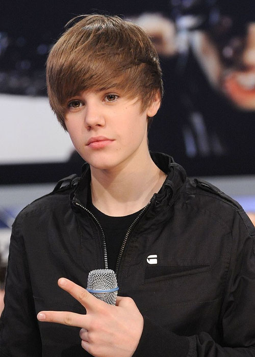 Top 6+ Kiểu Tóc Của Justin Bieber Nổi Bật và Cá Tính Mái tóc nấm huyền thoại của Justin Bieber