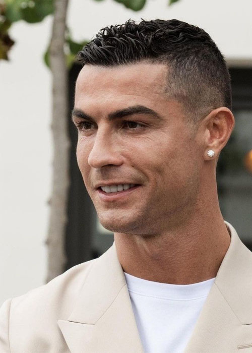 Top 7+ Kiểu Tóc Của Ronaldo Đẹp và Lịch Lãm Cho Phái Nam Ronaldo với kiểu tóc Pompadour