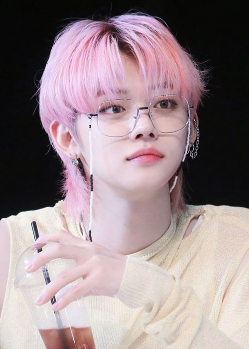 Top 5+ Kiểu Tóc Của Yeonjun (TXT) Với Phong Cách Trẻ Trung và Lịch Lãm Tóc màu hồng sáng