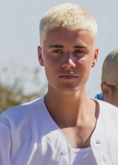 Top 6+ Kiểu Tóc Của Justin Bieber Nổi Bật và Cá Tính màu tóc bạch kim của Justin Bieber