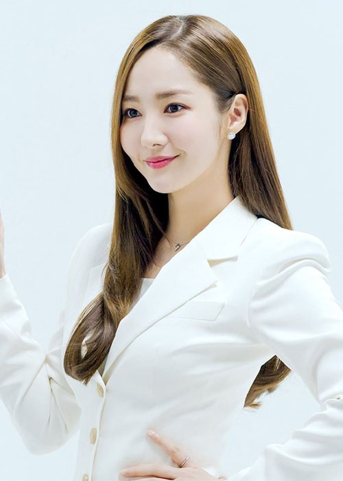 Top 6+ Kiểu Tóc Của Park Min Young Cho Các Cô Nàng Công Sở tóc buông xõa tự nhiên của Park Min Young