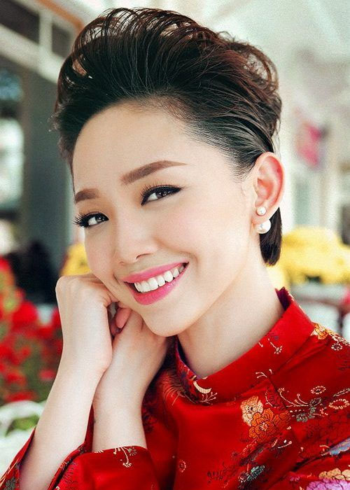 Top 4+ Kiểu Tóc Ngắn Của Tóc Tiên Nổi Bật Và Đầy Cá Tính Kiểu tóc ngắn vuốt ngược Slick back của Tóc Tiên