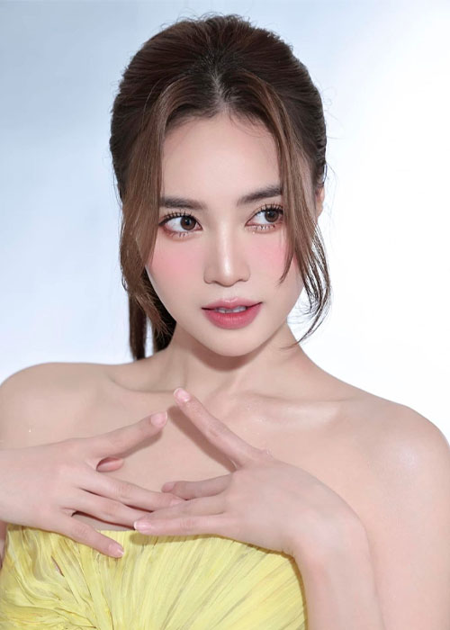 Top 5+ Kiểu Tóc Của Ninh Dương Lan Ngọc Thanh Lịch và Trẻ Trung Lan Ngọc với kiểu tóc buộc cao