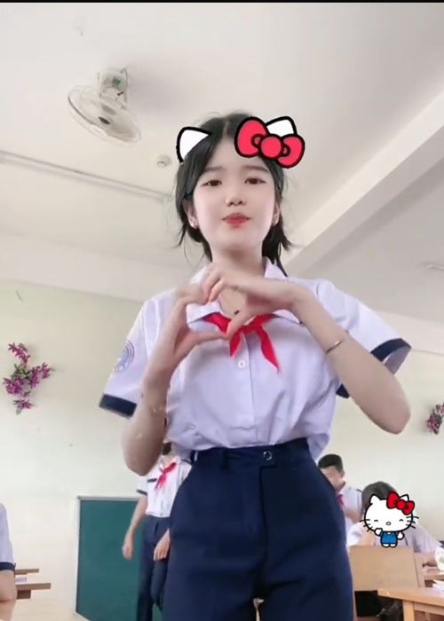 Top 99+ Ảnh Gái Xinh Cấp 2 Dễ Thương và Trong Sáng Tuổi Học Trò Ảnh gái xinh cấp 2 trong bộ đồng phục chỉnh tề ngày đầu tuần