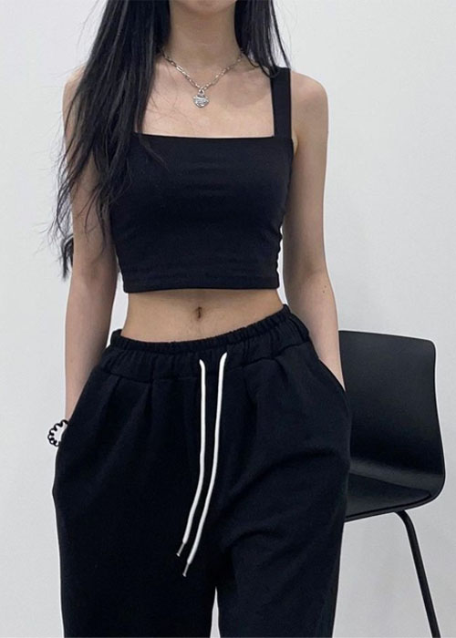 99+ Ảnh Hot Girl Eo Thon Đẹp Tự Nhiên, Thần Thái Cuốn Hút Ảnh hot girl eo thon diện áo hai dây nhẹ nhàng phong cách mùa hè