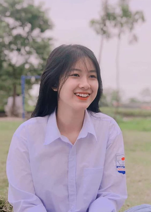 Top 69+ Ảnh Gái Xinh Răng Khểnh Cười Duyên Đốn Tim Người Đối Diện Ảnh gái xinh răng khểnh chụp ngoài trời tone màu nhẹ nhàng