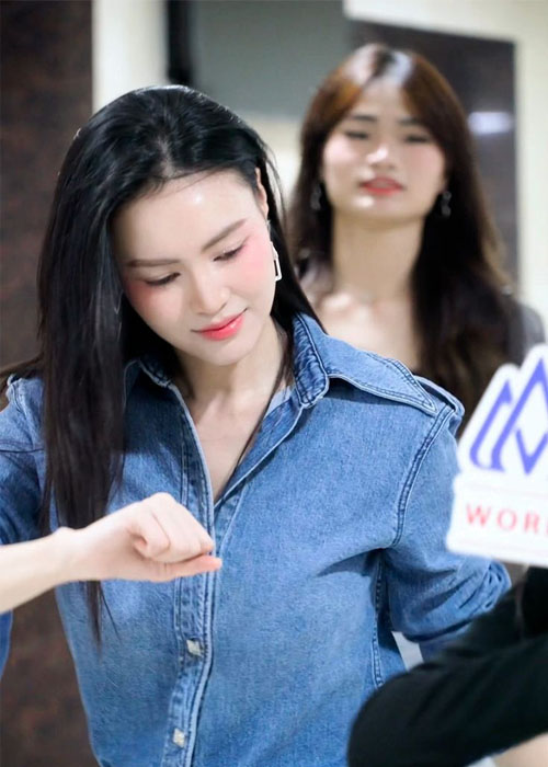 Top 5+ Kiểu Tóc Của Ninh Dương Lan Ngọc Thanh Lịch và Trẻ Trung tóc dài thẳng tự nhiên của Lan Ngọc